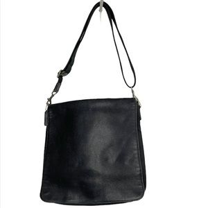 Vintage Coach Black Leather messenger bag